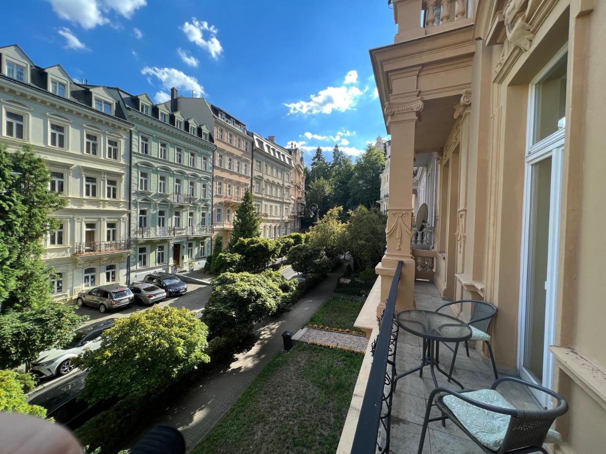 Jurincom Apartments Sadova Κάρλοβι Βάρι Εξωτερικό φωτογραφία